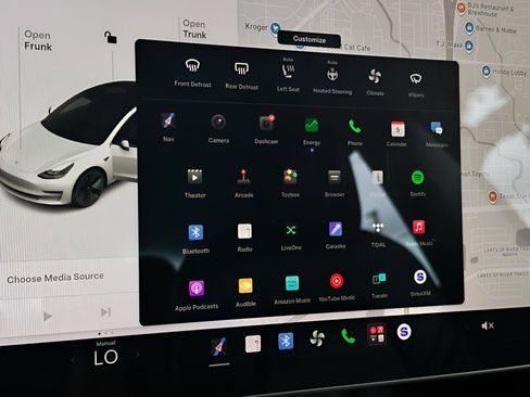 Used 2021 Tesla Model 3 Standard Range RWD image 10