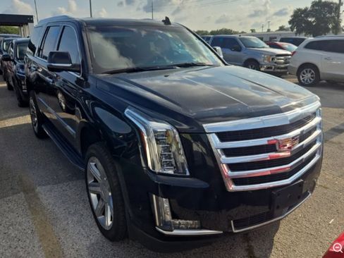 Used 2019 Cadillac Escalade Premium Luxury AWD/4WD image 4