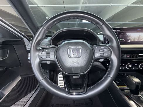 Used 2025 Honda Accord Sport image 15