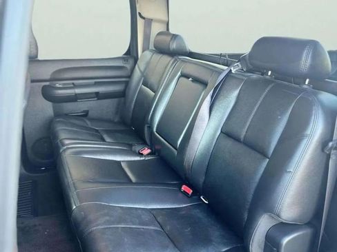 Used 2008 Chevrolet Silverado 2500 LT w/ 2LT Convenience Package image 13