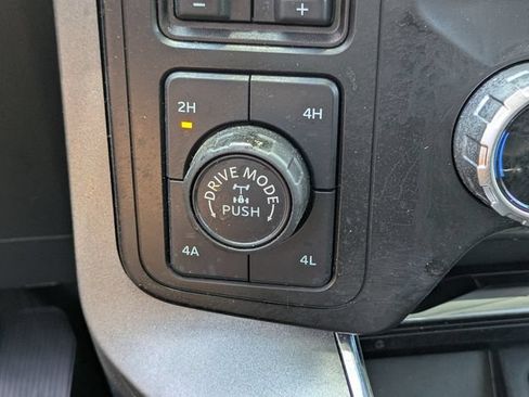 Used 2023 Ford F150 Lariat w/ Equipment Group 502A High AWD/4WD image 28