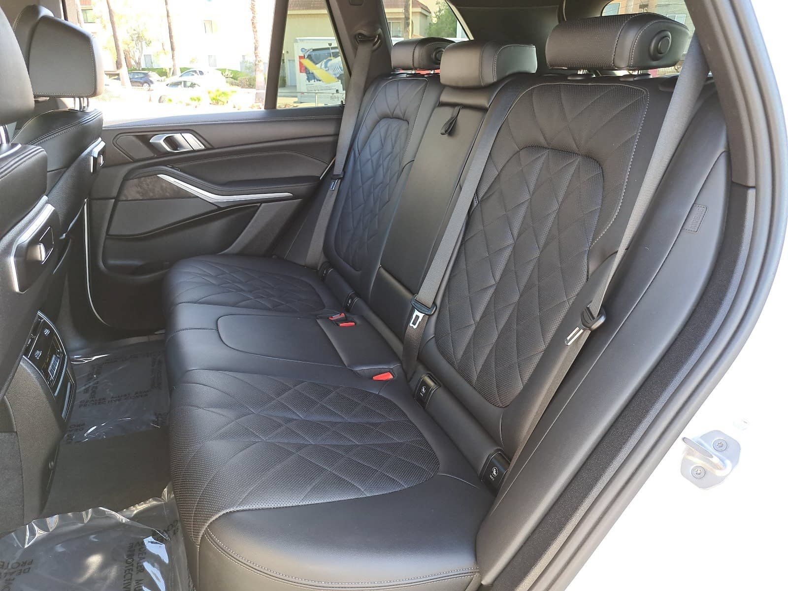 Used 2024 BMW X5 xDrive40i w/ Premium Package AWD/4WD image 16