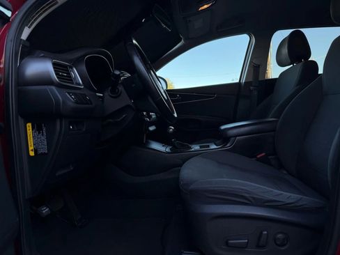 Used 2016 Kia Sorento LX w/ LX Convenience Package image 40