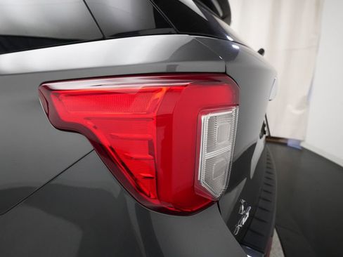 Used 2023 Ford Explorer XLT w/ Equipment Group 202A image 33