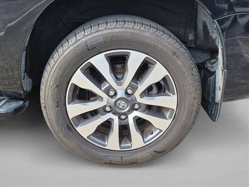 Used 2019 Toyota Sequoia Limited w/ Safety & Convenience Package RWD image 9