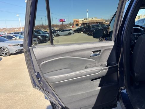 Used 2019 Honda Passport Sport image 31