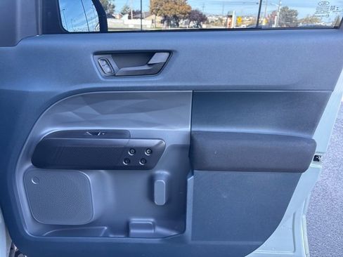 Used 2022 Ford Maverick XL image 9