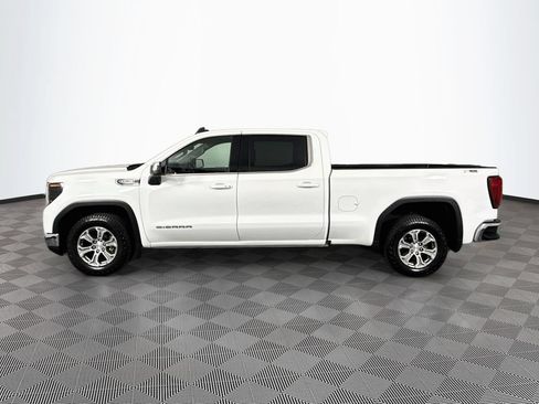 Used 2023 GMC Sierra 1500 SLE AWD/4WD image 4