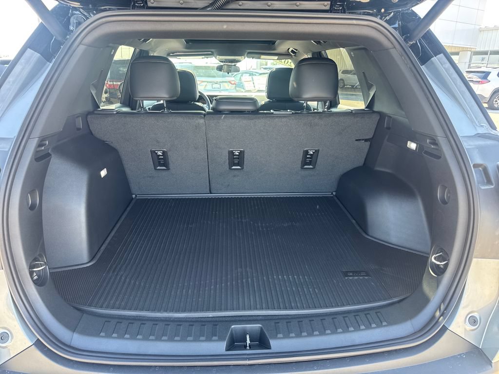 New 2027 GMC Terrain Elevation w/ Elevation Premium Package FWD image 6