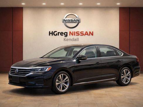 Used 2022 Volkswagen Passat 2.0T SE FWD image 6