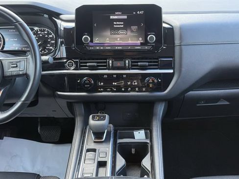 Used 2024 Nissan Pathfinder SV FWD image 21