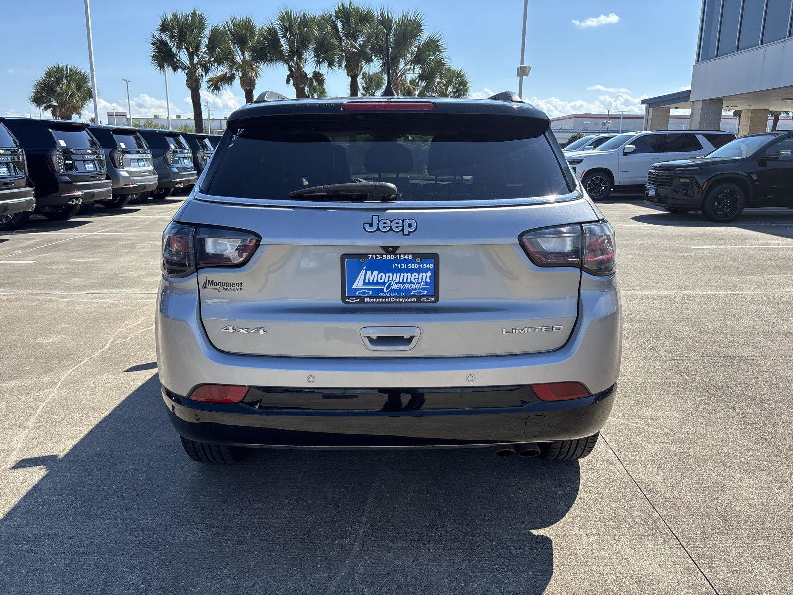 Used 2022 Jeep Compass Limited w/ Elite Group AWD/4WD image 11