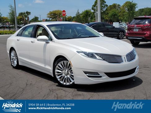 Used 2014 Lincoln MKZ w/ Equipment Group 102A Reserve FWD image 1