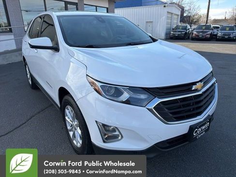 Used 2020 Chevrolet Equinox LT image 3