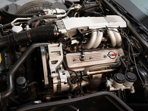 Used 1989 Chevrolet Corvette Convertible image 30