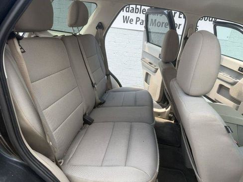 Used 2011 Ford Escape XLT w/ Cargo Pkg FWD image 12