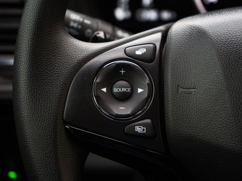 Used 2021 Honda HR-V EX image 20