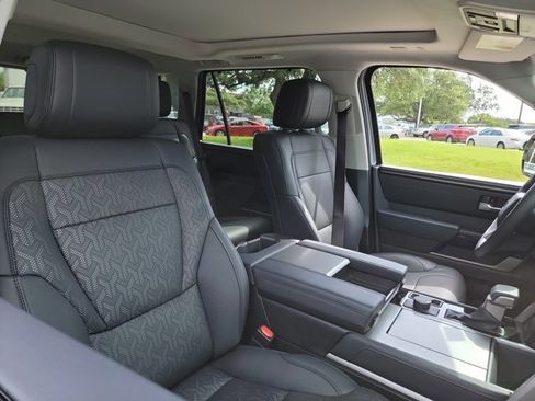 Used 2024 Toyota Sequoia Limited w/ Tow Technology Package AWD/4WD image 15