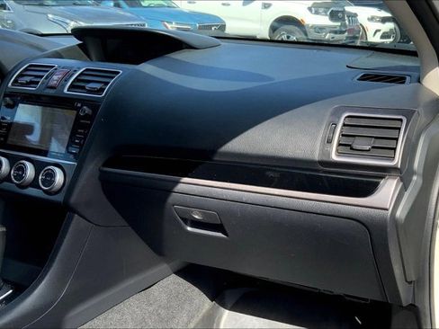 Used 2016 Subaru Crosstrek 2.0i Limited image 16