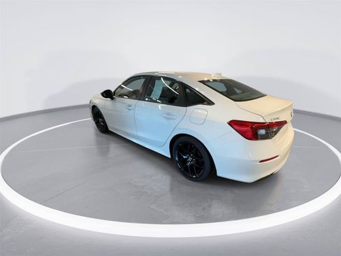 Used 2023 Honda Civic Sport image 5