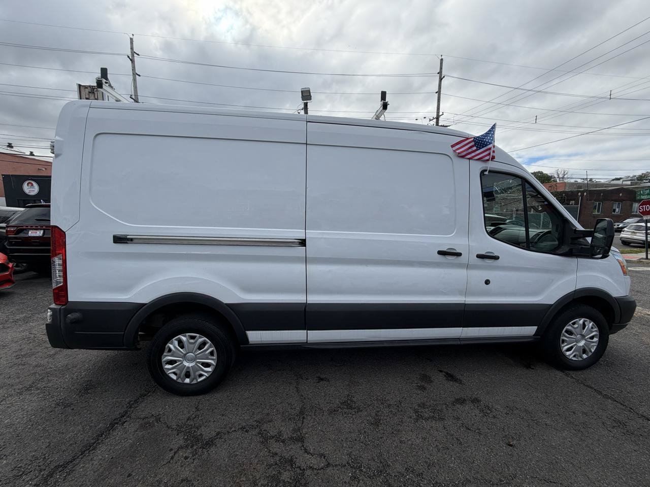 Used 2015 Ford Transit 250 148 Medium Roof w/ Interior Upgrade Package RWD image 13