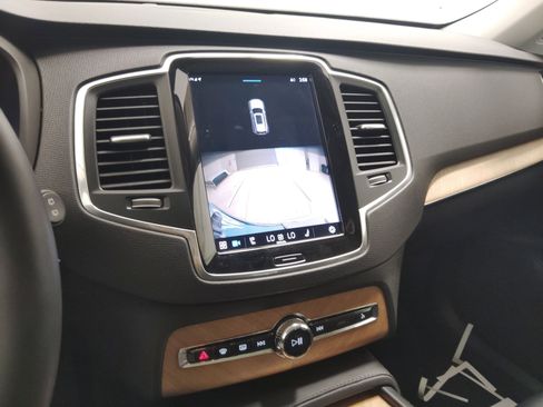 Used 2023 Volvo XC90 B6 Core w/ Protection Package Premier image 24