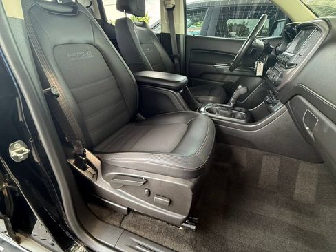 Used 2015 GMC Canyon SLE w/ All-Terrain Package AWD/4WD image 38