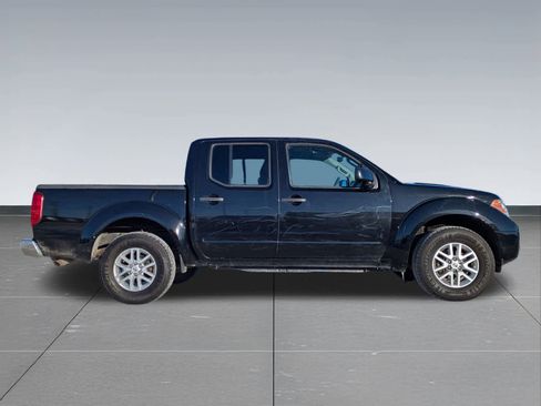 Used 2016 Nissan Frontier SV image 7