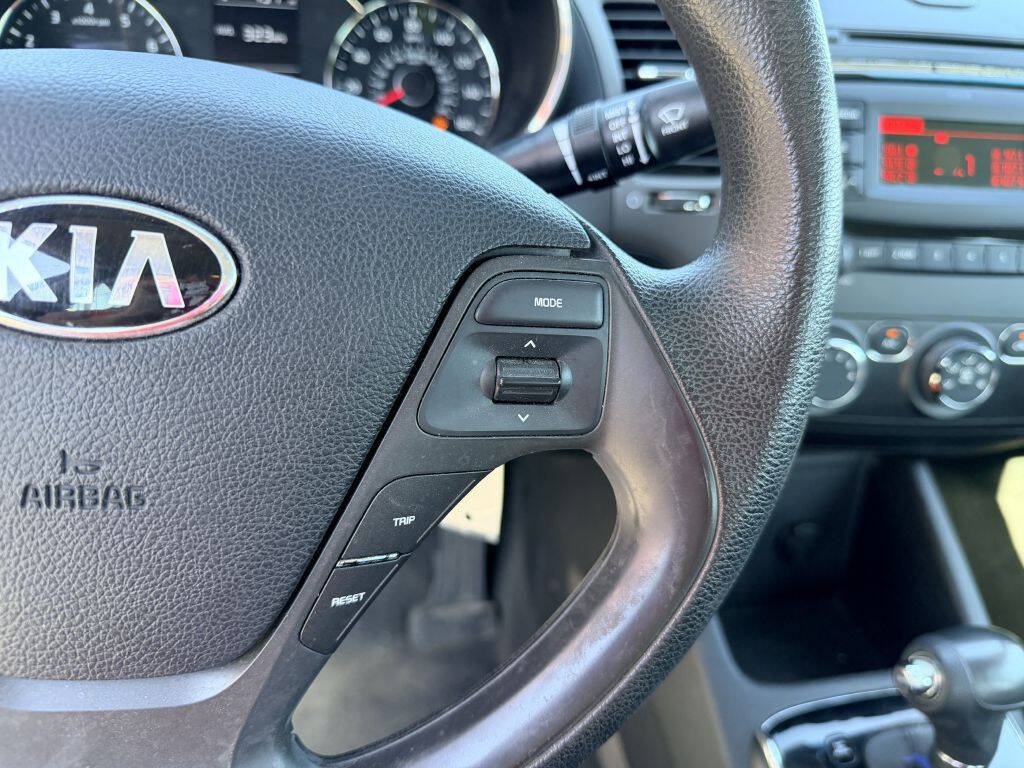 Used 2017 Kia Forte LX FWD image 13
