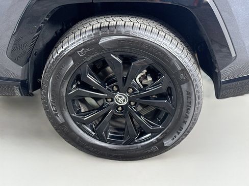 Certified 2025 Toyota RAV4 XSE AWD/4WD image 9