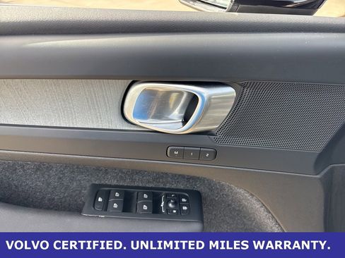 Certified 2025 Volvo XC40 B5 Core image 15