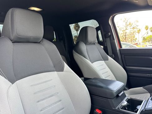 Certified 2025 Toyota Tacoma TRD Sport w/ TRD Sport Upgrade Package image 30