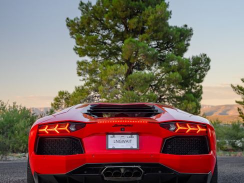 Used 2013 Lamborghini Aventador LP 700-4 image 83