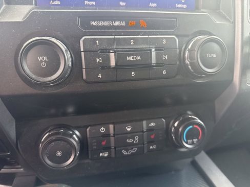 Used 2020 Ford F150 XLT w/ Equipment Group 302A Luxury AWD/4WD image 16