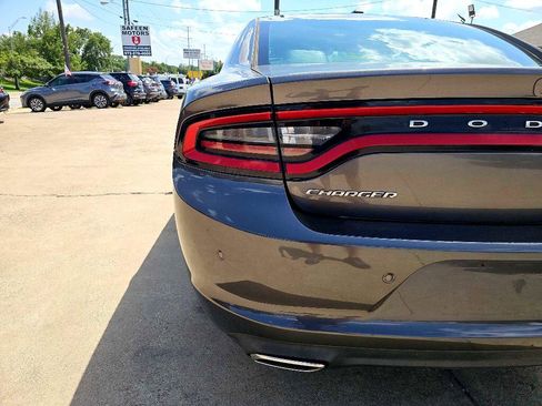 Used 2021 Dodge Charger SXT w/ Leather Interior Group image 8