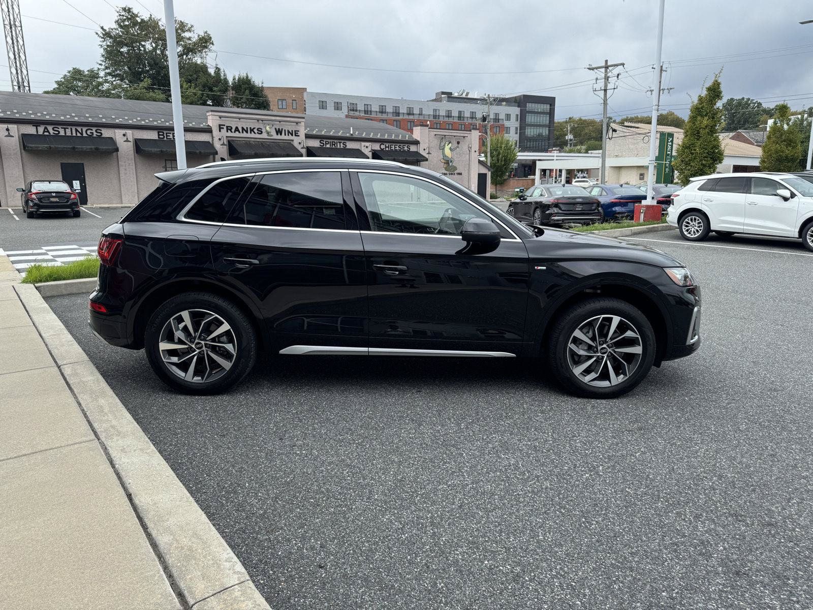 Certified 2024 Audi Q5 2.0T Prestige w/ Prestige Package AWD/4WD image 12