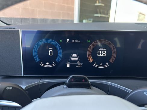 Used 2024 Hyundai Santa Fe SEL image 19