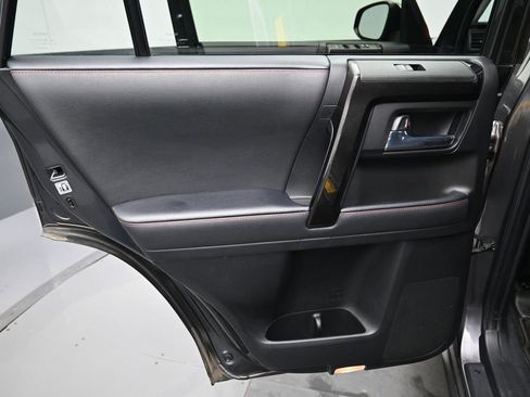 Certified 2021 Toyota 4Runner TRD Off-Road Premium image 31