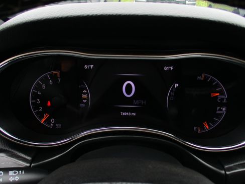 Used 2016 Jeep Grand Cherokee Limited AWD/4WD image 20