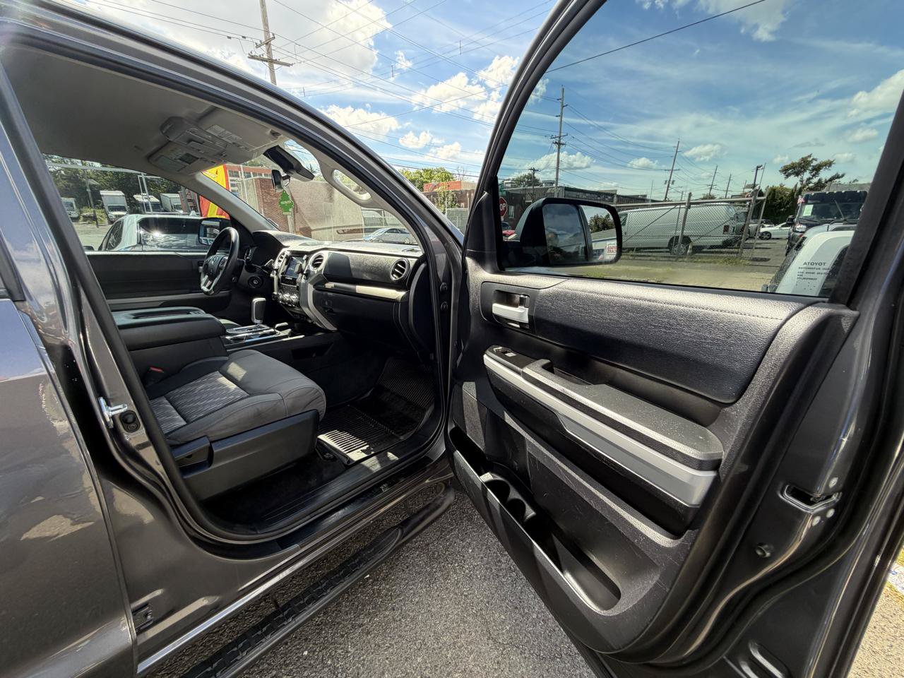Used 2021 Toyota Tundra SR5 AWD/4WD image 24