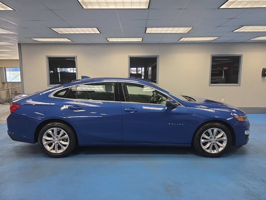 Certified 2023 Chevrolet Malibu LT FWD image 2