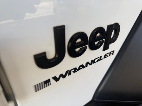 Used 2024 Jeep Wrangler Unlimited Sport AWD/4WD image 28
