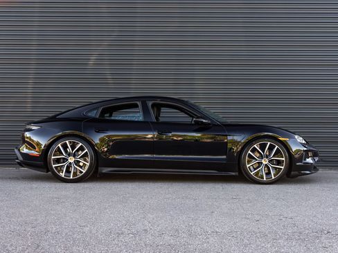 Certified 2026 Porsche Taycan RWD image 8