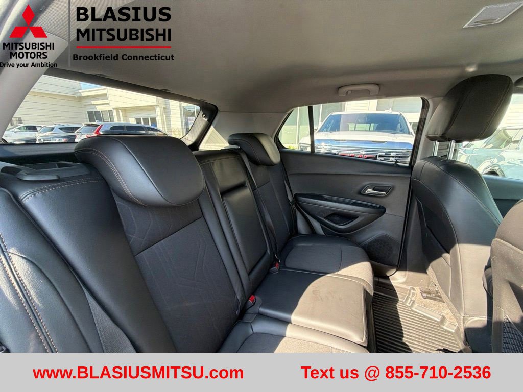Used 2022 Chevrolet Trax LT w/ Sport Edition AWD/4WD image 48
