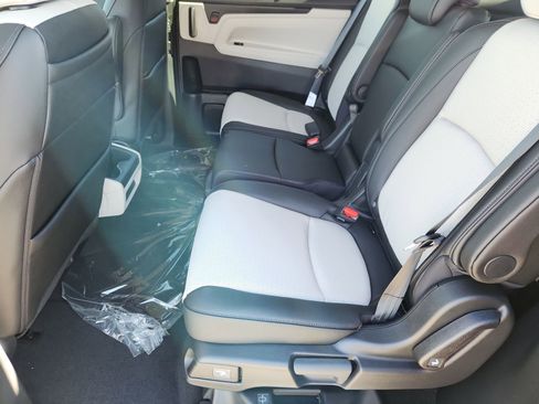 New 2026 Honda Odyssey Elite image 11