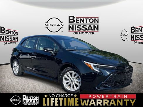 Used 2025 Toyota Corolla SE FWD image 1