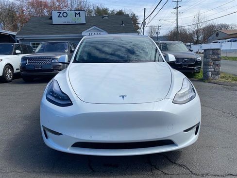 Used 2023 Tesla Model Y AWD image 8