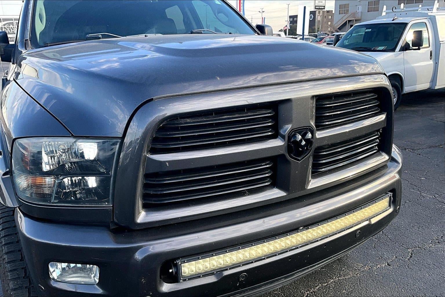 Used 2017 RAM 2500 Big Horn w/ Sport Appearance Group AWD/4WD image 3