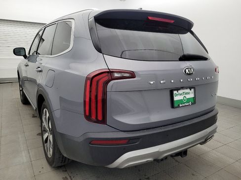 Used 2021 Kia Telluride EX w/ EX Premium Package FWD image 5