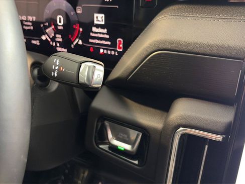 Used 2026 GMC Yukon Denali w/ Sun & Power Step Package AWD/4WD image 23